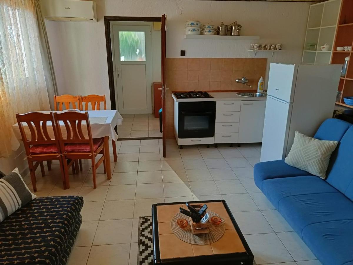 טיסנו Apartments Luka מראה חיצוני תמונה